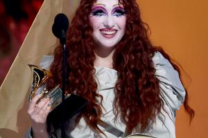 Bang Showbiz / Chappell Roan to be celebrated at Resonator Awards