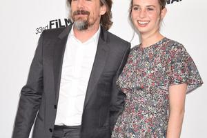 Bang Showbiz / Ethan Hawke has some advice for daughter Maya