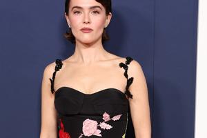 Bang Showbiz / Zoey Deutch stars in the new comedy movie.