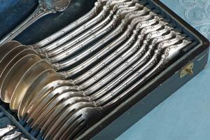 After the recent steep price appreciation of precious metals, should you rush to sell Aunt Martha's silverware? It might not have the cash value you think it does. (Rozenn Leard/Dreamstime/Tribune Content Agency)