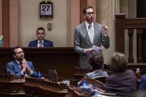 Hector Amezcua/The Sacramento Bee/TNS