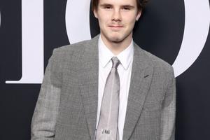 Bang Showbiz / Cruz Beckham won't charge for meet and greets