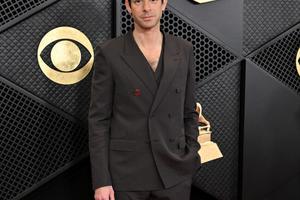 Bang Showbiz / Mark Ronson will receive his award at the ceremony