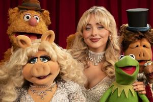 Bang Showbiz / Miss Piggy thinks Sabrina Carpenter was 'intimidated' on The Muppet Show