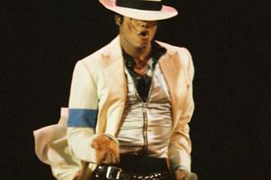 Bang Showbiz / Michael Jackson's former bodyguard thinks he was destoyed by damaging individuals within his inner circle