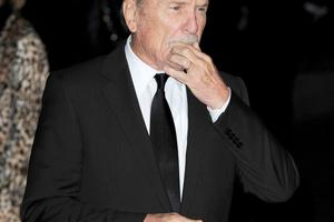 Bang Showbiz / Robert Duvall passed away aged 95.