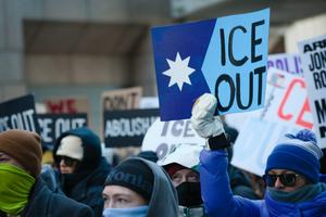 Minneapolis residents mobilized to protest against ICE and to support immigrant members of their community. Fibonacci Blue/Flickr via Wikimedia Commons, CC BY