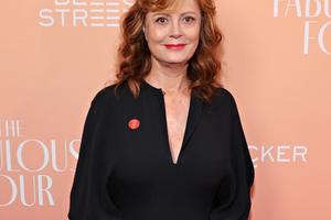 Bang Showbiz / Susan Sarandon claims that she has been exiled from Hollywood