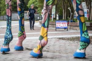 Kendall Warner/The Virginian-Pilot/TNS