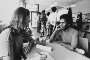 Angela Deane-Drummond/Evening Standard/Hulton Archive/Getty Images North America/TNS