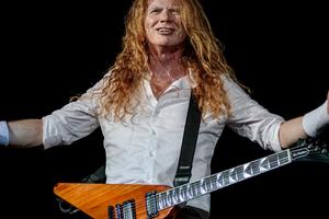 Bang Showbiz / Dave Mustaine performing in Austin, Texas