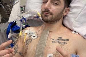 Bang Showbiz / Daniel Neeson in hospital/ © Instagram.