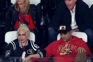 Bang Showbiz / Lady Gaga teases wedding date