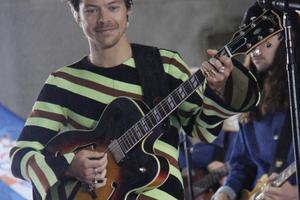 Bang Showbiz / Harry Styles made a surprise appearance on Saturday Night Live