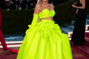 Bang Showbiz / Gwen Stefani has revealed how getting pregnant again helped her find faith