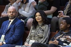 Photo by Matias J. Ocner/Miami Herald/TNS