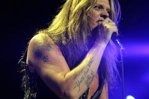 Bang Showbiz / Sebastian Bach has said sorry.
