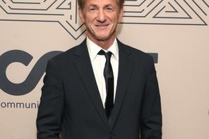 Bang Showbiz / Sean Penn missed this year's Oscars
