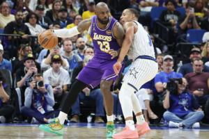 Stephen M. Dowell/Orlando Sentinel/TNS