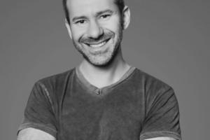 Bang Showbiz / Leonid Radvinsky has died