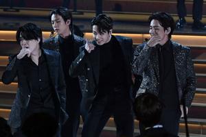 Bang Showbiz / BTS' label is cracking down on the spreading of malicious content online