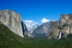 Overlook of Yosemite National Park. Dreamstime/TCA