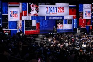 Mike Lawrie/Getty Images North America/TNS