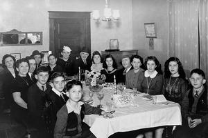 A Jewish family welcomes home their Navy man and gathers for a Passover Seder at their home in St. Paul, Minnesota in 1943. Minnesota Historical Society/CORBIS/Corbis Historical via Getty Images