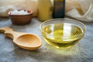 MCT oil is linked with specific health benefits. (Dreamstime/TCA)