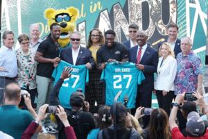 Stephen M. Dowell/Orlando Sentinel/TNS