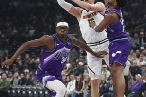 Chris Gardner/Getty Images North America/TNS