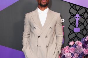 Bang Showbiz / Producers play down severity of Jonathan Majors' accident on movie set