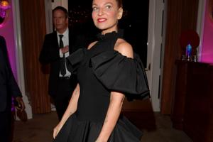 Bang Showbiz / Sia opens up on huge child‑support bill and slams ex in fiery online post