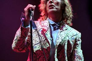Bang Showbiz / David Bowie performing at Glastonbury in 2000