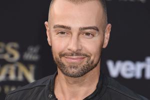 Bang Showbiz / Joey Lawrence is a new dad