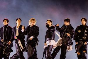 Bang Showbiz / BTS shared many emotional moments during their ARIRANG world tour kick-off.