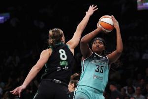 Sarah Stier/Getty Images North America/TNS