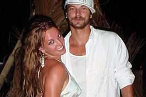 Bang Showbiz / Kevin Federline has spoken out after Britney Spears entered rehab