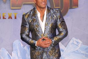 Bang Showbiz / Dwayne Johnson pays tribute to Robin Williams as title of Jumanji 4 is revealed