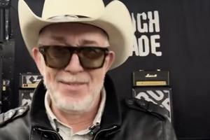 Bang Showbiz / Alabama 3 almost missed out having their now-iconic track Woke Up This Morning played over the opening of The Sopranos