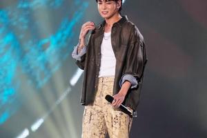 Bang Showbiz / Jung Kook still doesn't see himself as 'star' despite his record-breaking success with BTS and a slew of solo hits