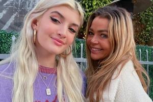 Bang Showbiz / Sami Sheen has paid tribute to her mom Denise Richards' former boyfriend Patrick Muldoon