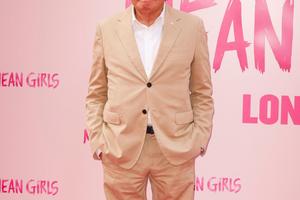 Bang Showbiz / Lorne Michaels created the show in 1975