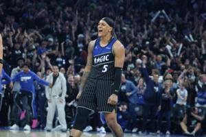 Stephen M. Dowell/Orlando Sentinel/TNS