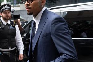 Bang Showbiz / Chris Brown is a dad again