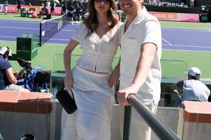 Bang Showbiz / Barbara Palvin and Dylan Sprouse are expecting their first child together