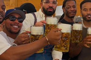 Bang Showbiz / Drake reveals dad's cancer battle