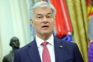 Administrator for the Centers for Medicare & Medicaid Services Mehmet Oz speaks at an event with U.S. President Donald Trump on maternal healthcare in the Oval Office of the White House on May 11, 2026, in Washington, D.C. (Kevin Dietsch/Getty Images/TNS)