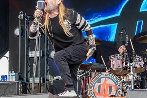 Bang Showbiz / Drowning Pool cancel South America tour