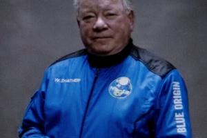 Bang Showbiz / William Shatner flew to space in 2021